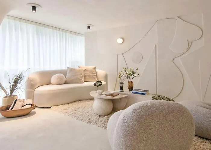 Limbo Boutique -design -location -comfort *
